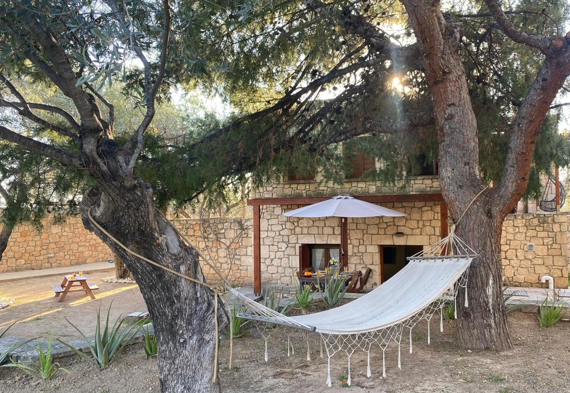 Pyrgos Ralli Estate Guesthouse Aegina Exterior foto